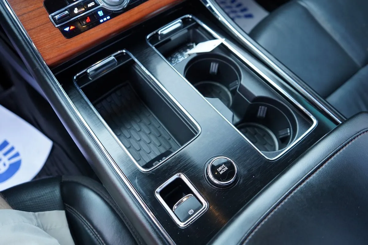 Lincoln Aviator photo 27