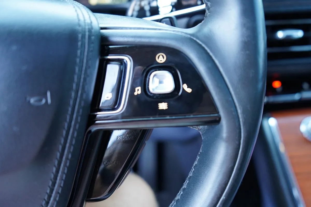 Lincoln Aviator photo 33