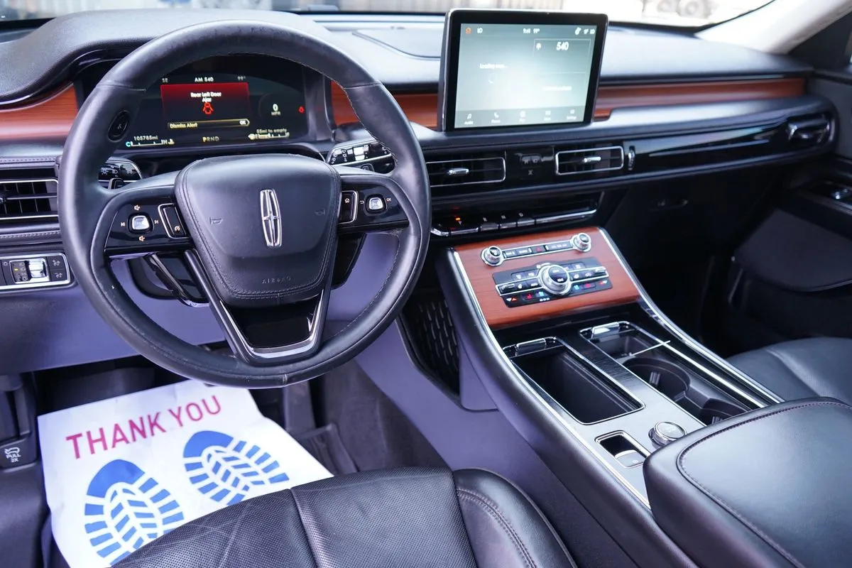 Lincoln Aviator photo 15