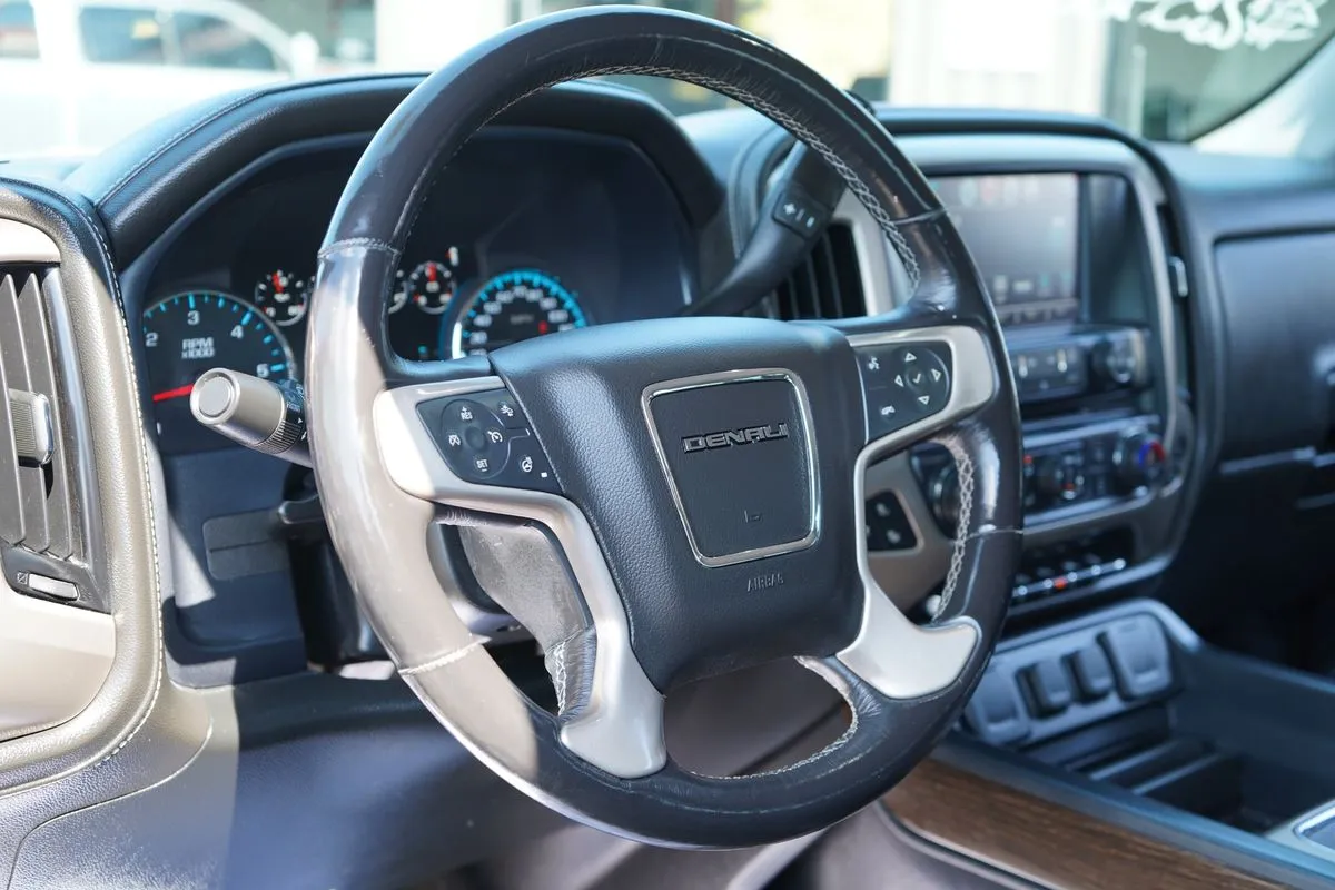 GMC Sierra photo 39