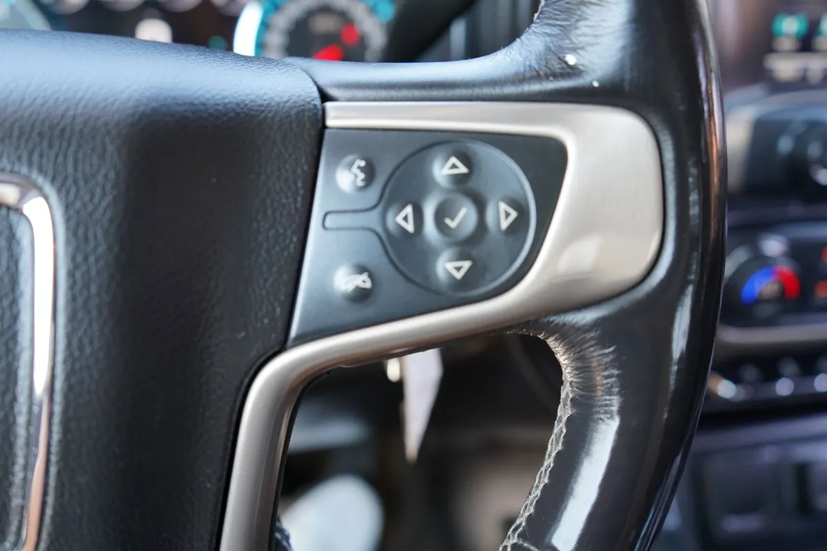 GMC Sierra photo 25