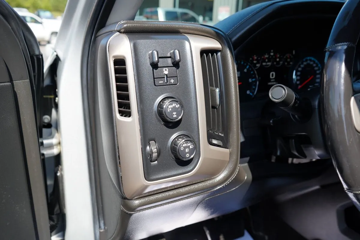 GMC Sierra photo 40