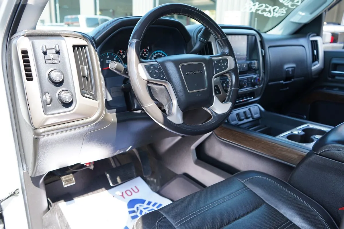 GMC Sierra photo 38