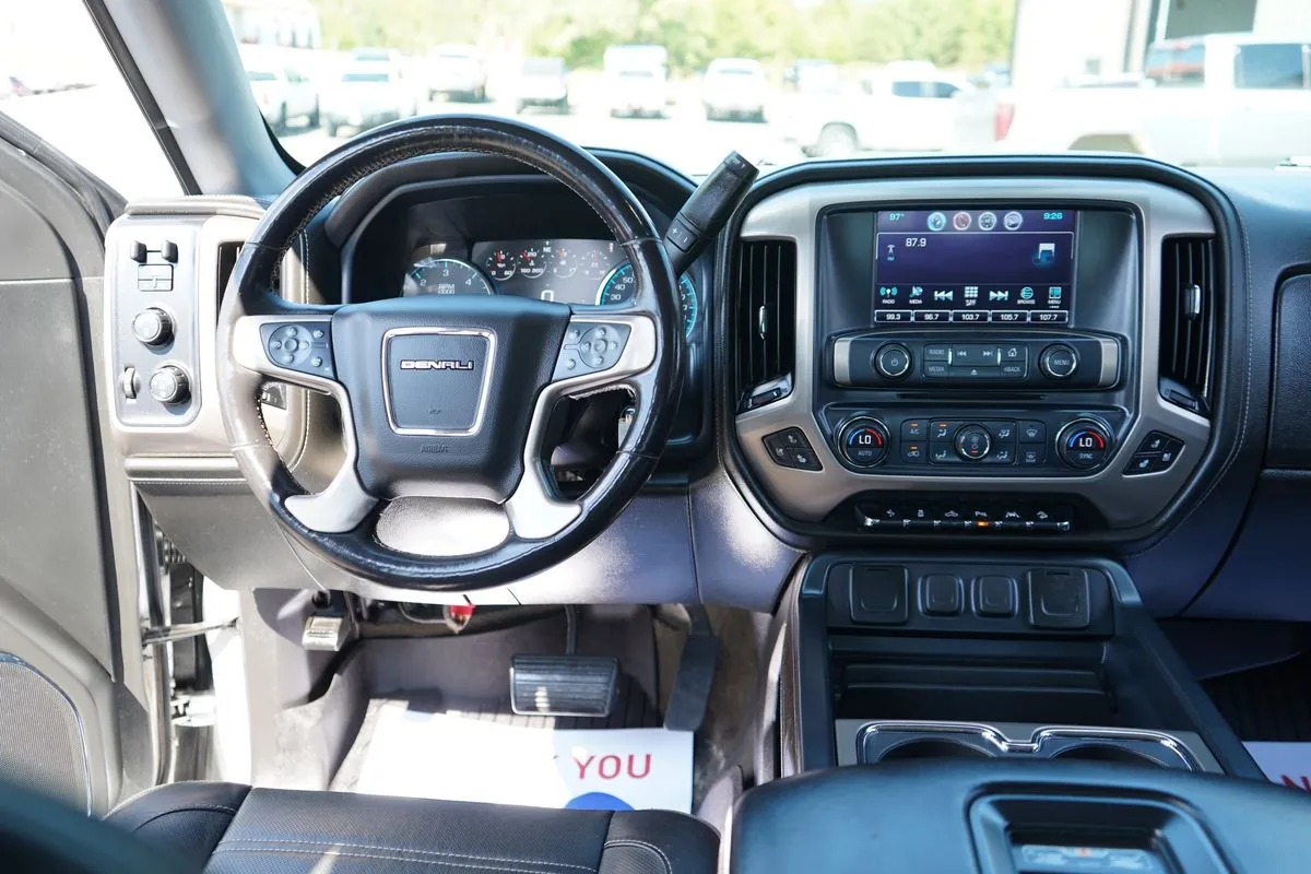 GMC Sierra photo 20