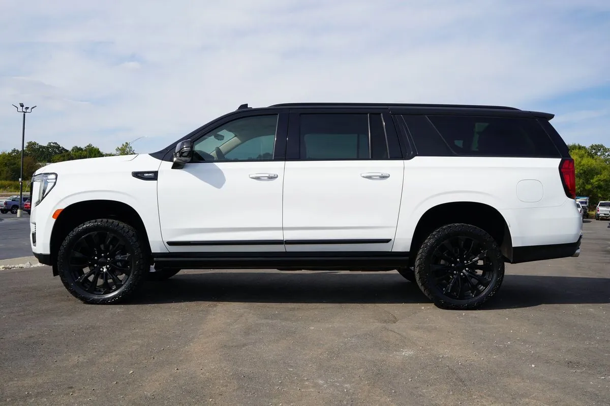 GMC Yukon XL photo 6