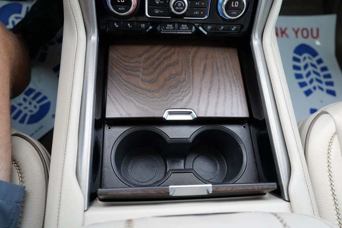 GMC Yukon XL photo 32