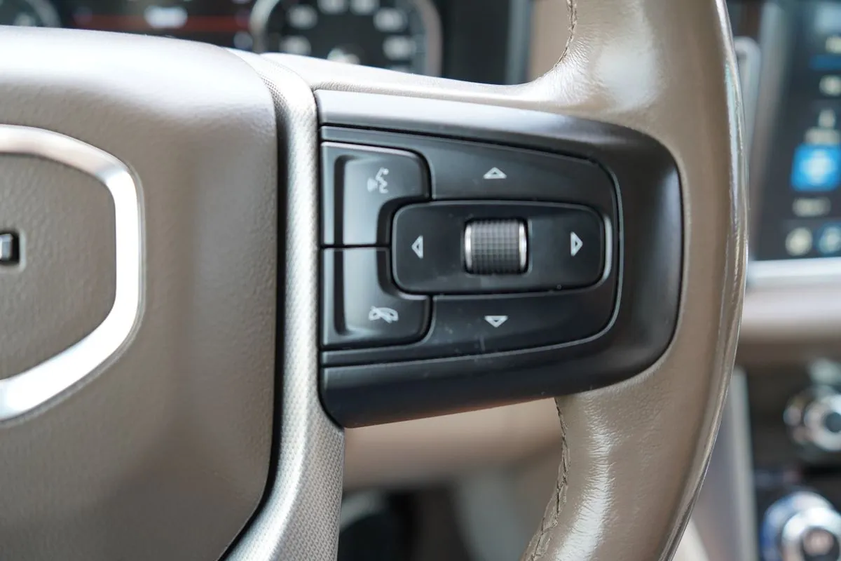 GMC Yukon XL photo 27