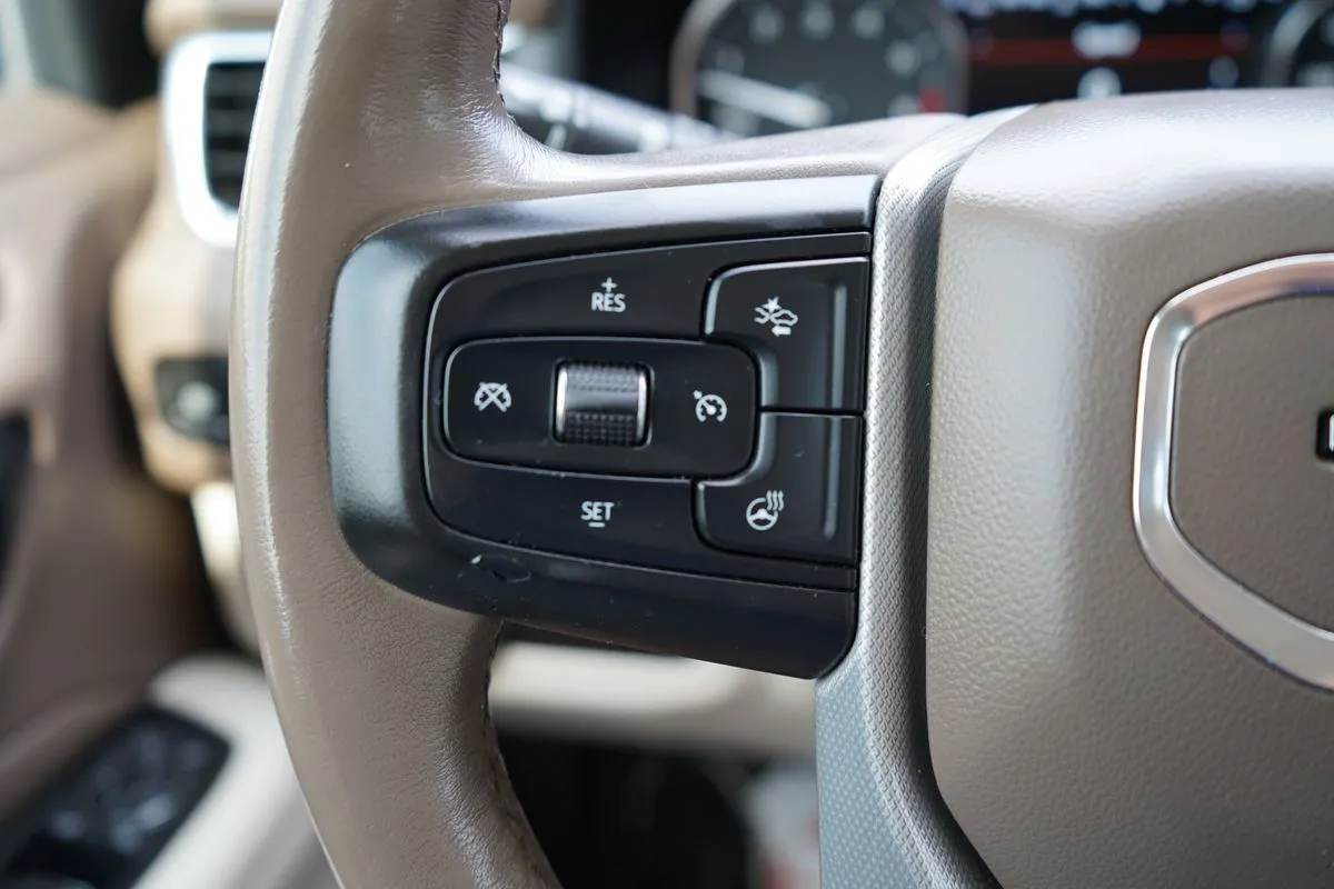 GMC Yukon XL photo 26