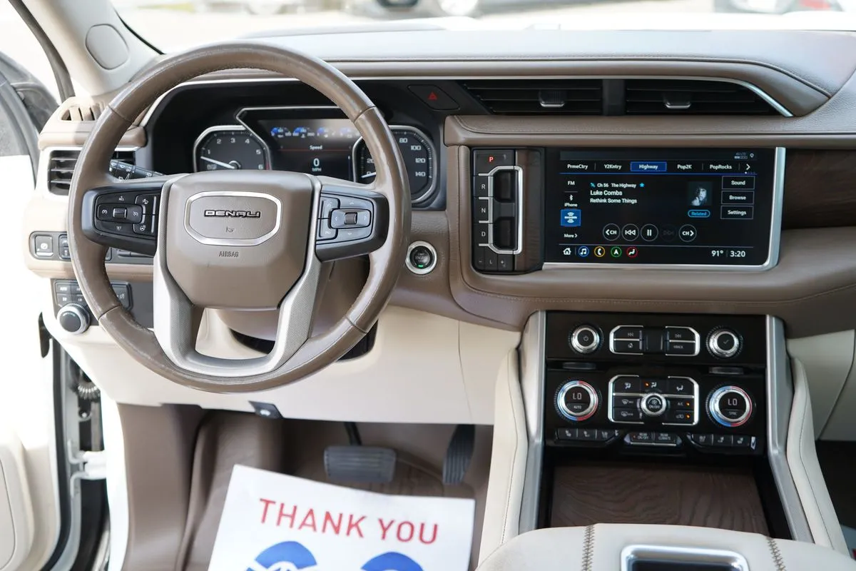 GMC Yukon XL photo 18