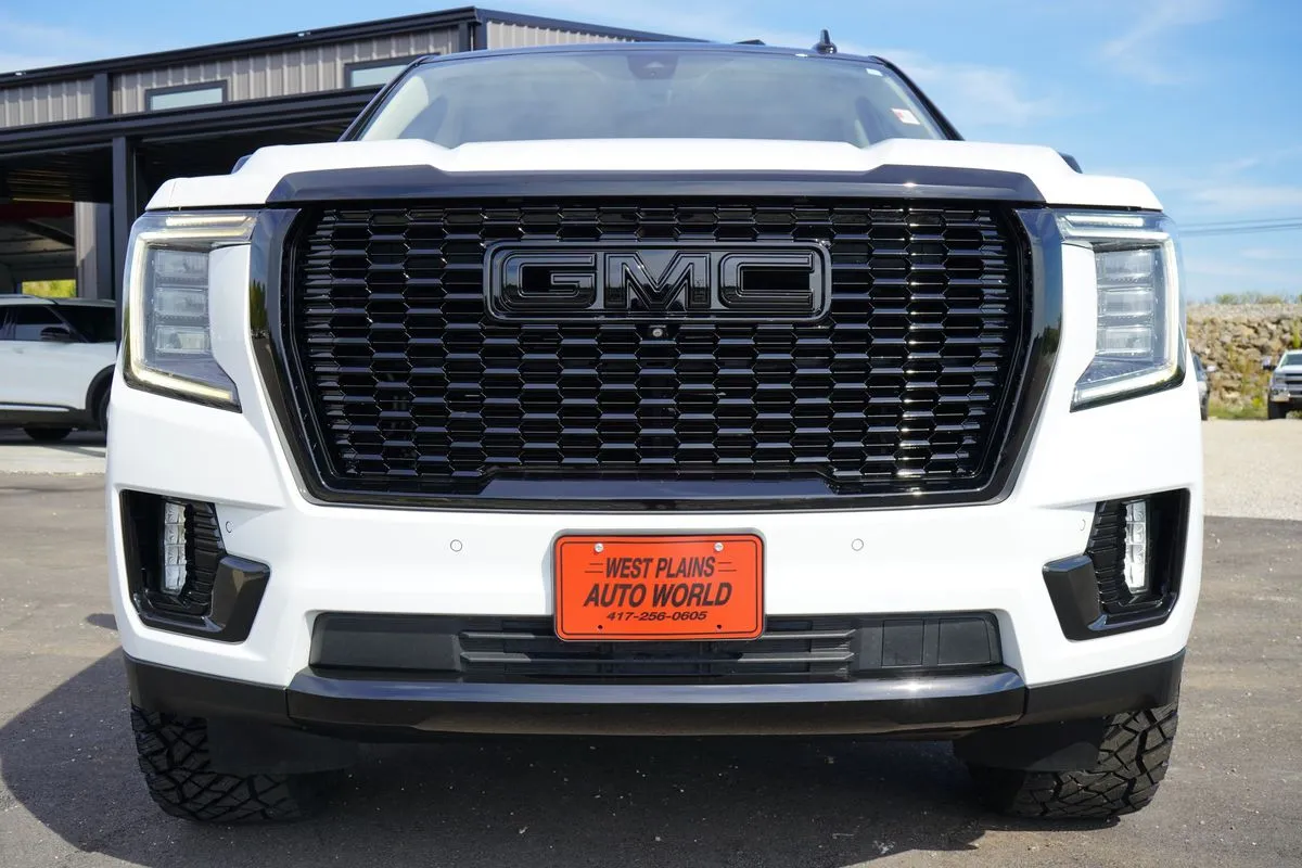 GMC Yukon XL photo 14
