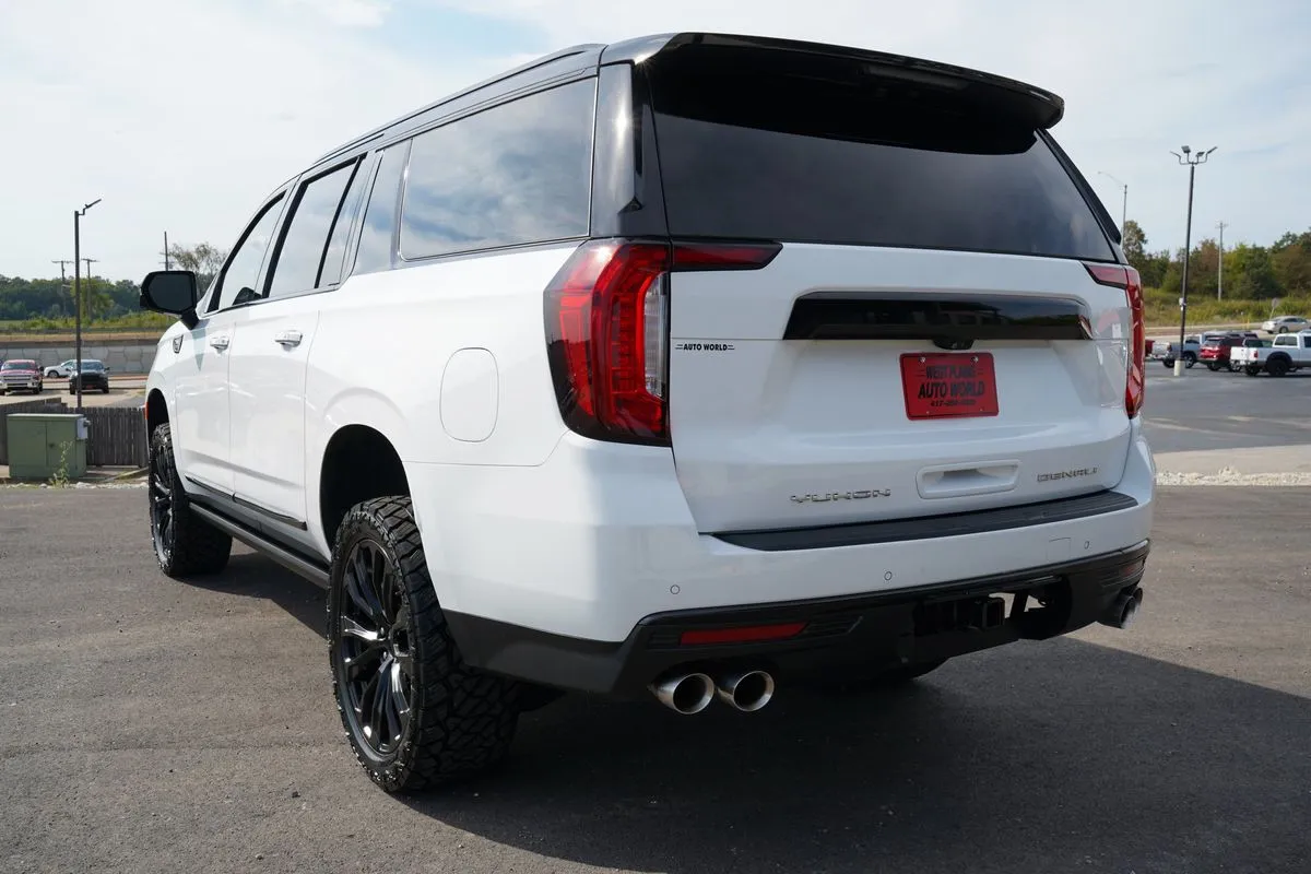 GMC Yukon XL photo 8