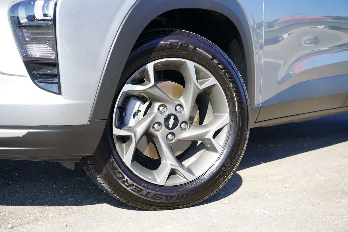 Chevrolet Trax photo 4