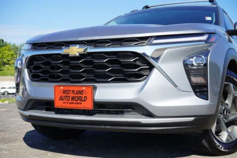 Another view of 2025 Chevrolet Trax FWD LT for sale in West Plains, MO at West Plains Auto World