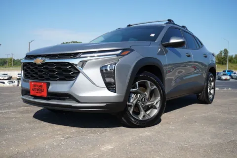 Unknown 2025 Chevrolet Trax FWD LT for sale in West Plains, MO