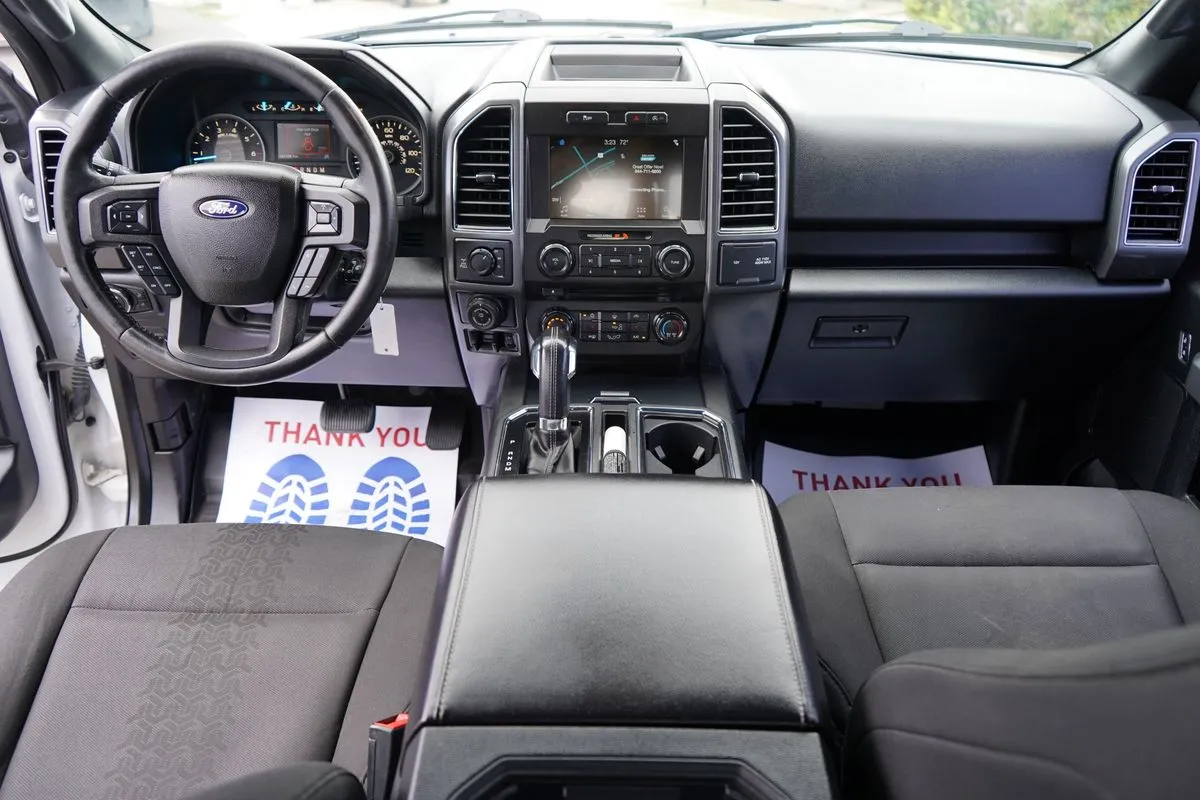 Ford F-150 photo 18