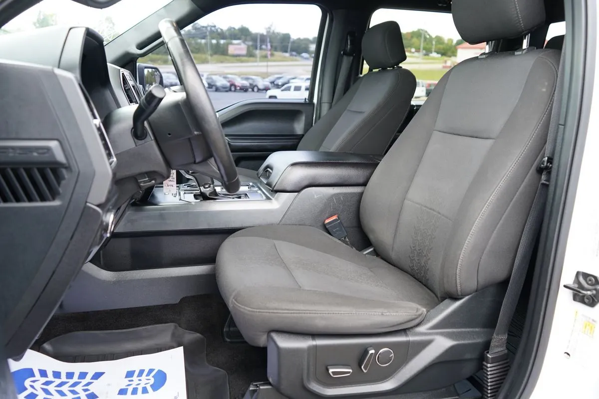 Ford F-150 photo 23