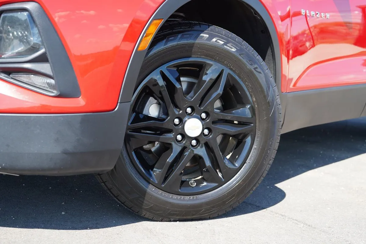 Chevrolet Blazer photo 4