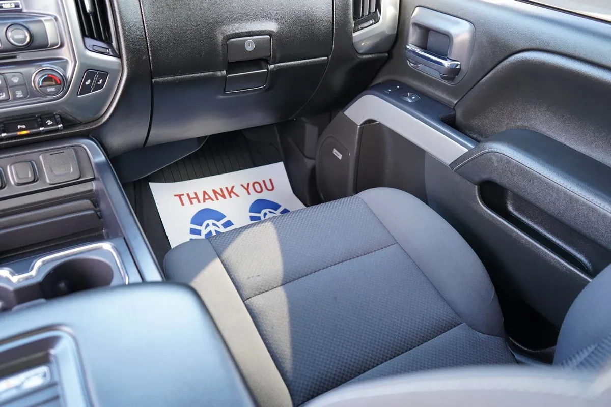 Chevrolet Silverado photo 40