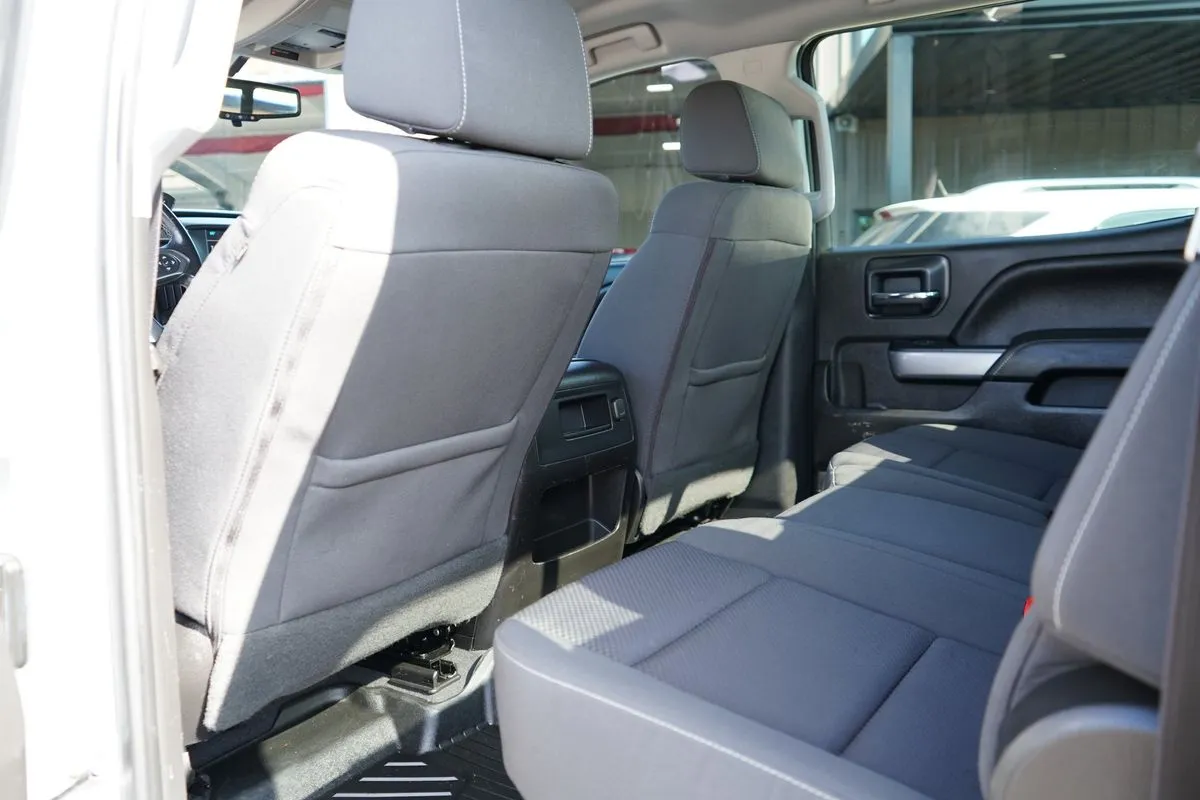 Chevrolet Silverado photo 46