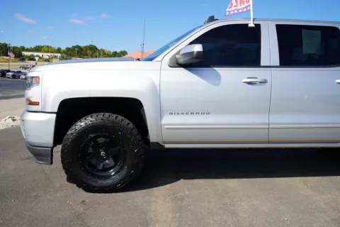 More photos of 2018 Chevrolet Silverado 1500 2LT at West Plains Auto World, MO