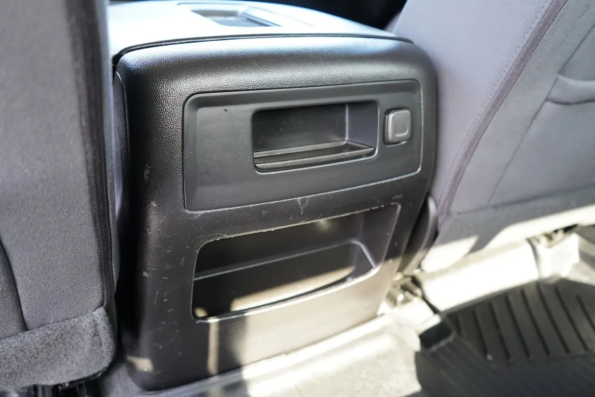 Chevrolet Silverado photo 43