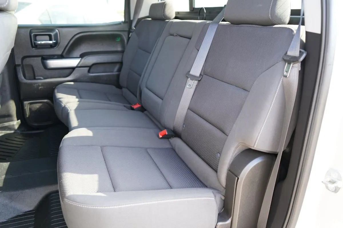 Chevrolet Silverado photo 45
