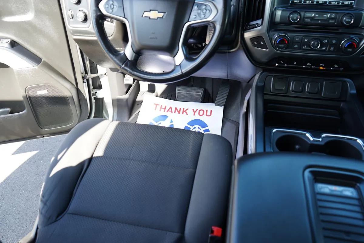 Chevrolet Silverado photo 41