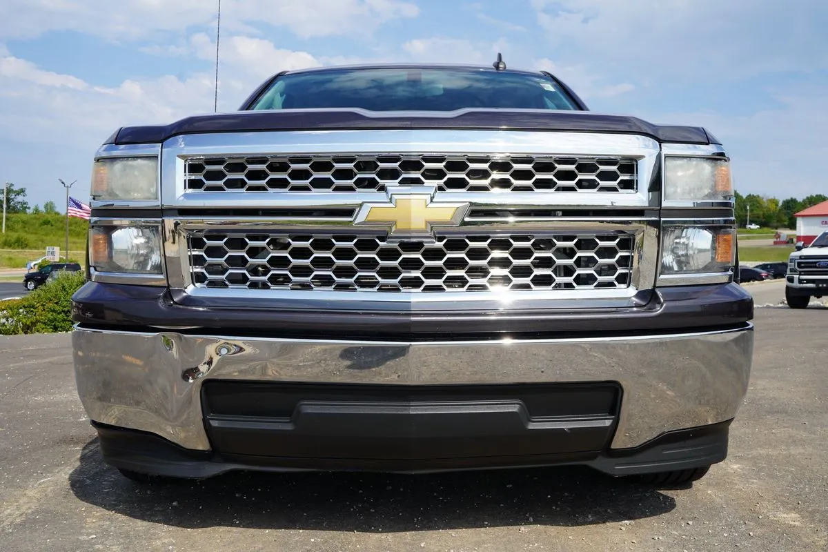 Chevrolet Silverado photo 14
