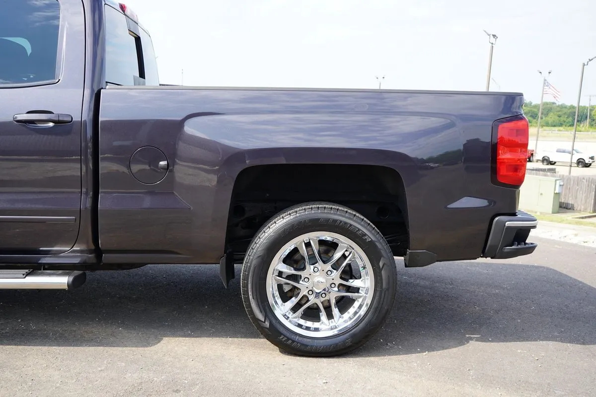 Chevrolet Silverado photo 7