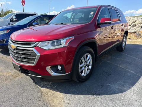 Red 2019 Chevrolet Traverse 1LT for sale in West Plains, MO