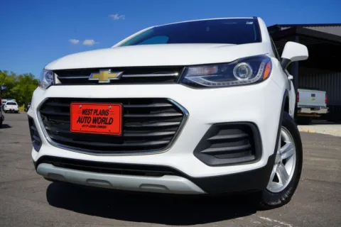 Photos of 2022 Chevrolet Trax AWD LT for sale in West Plains, MO at West Plains Auto World