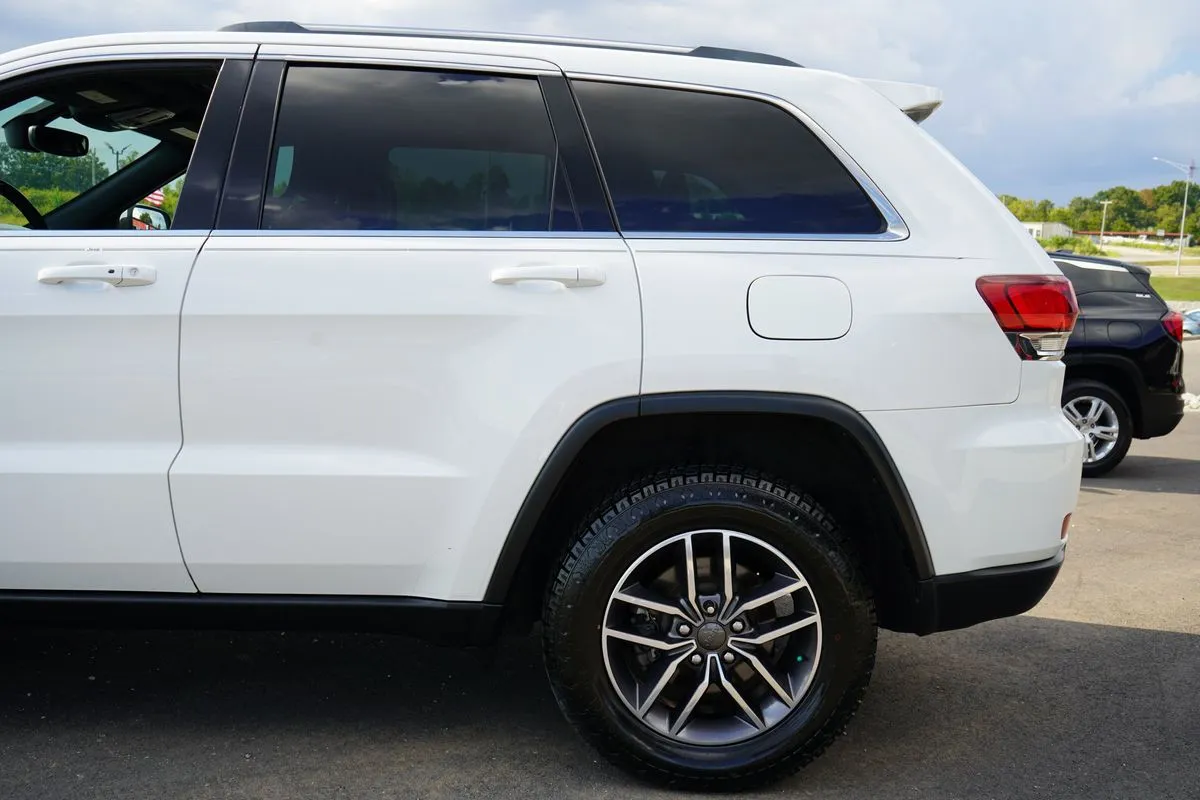 Jeep Grand Cherokee photo 6