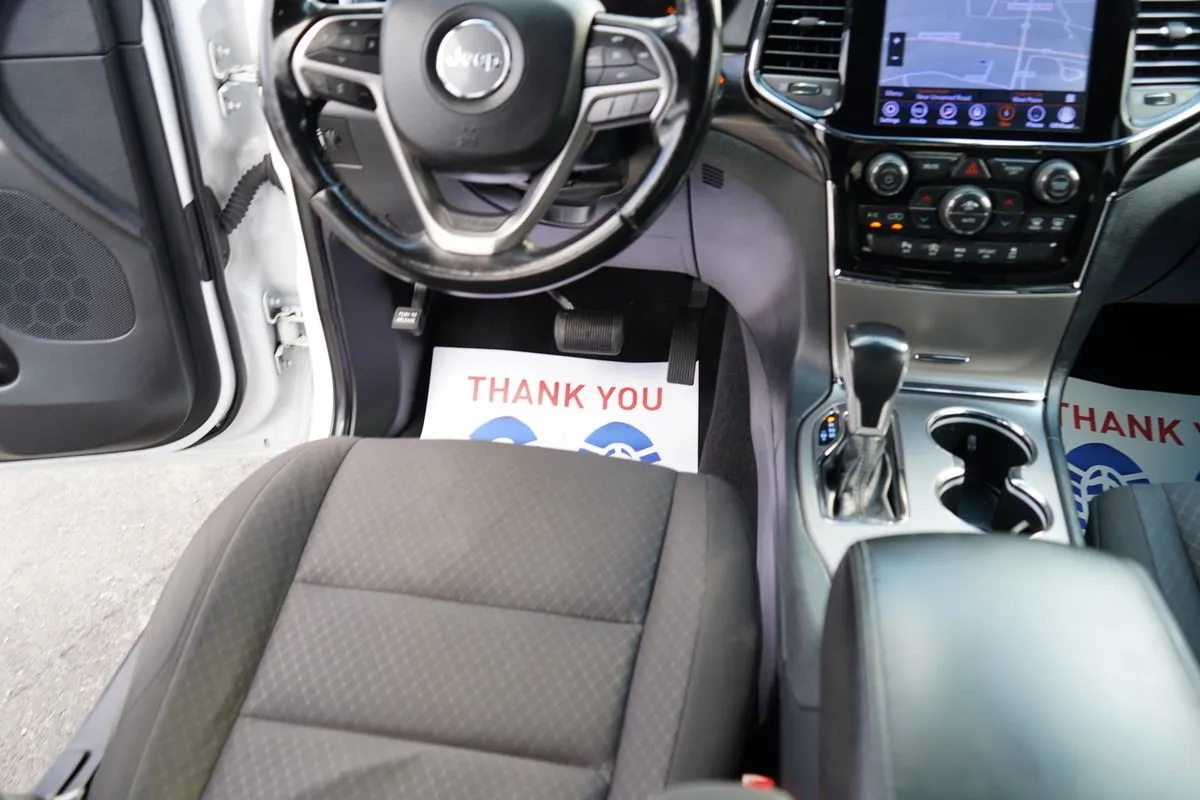 Jeep Grand Cherokee photo 31