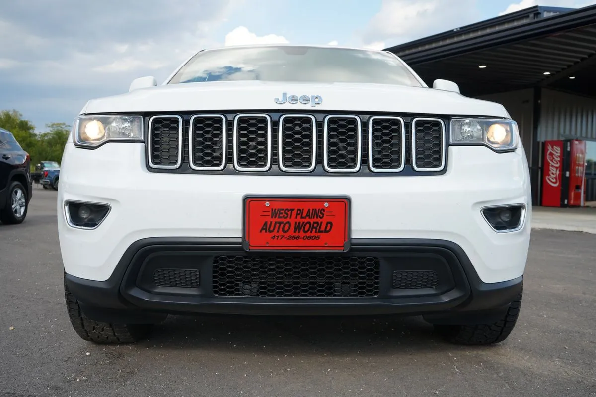Jeep Grand Cherokee photo 12