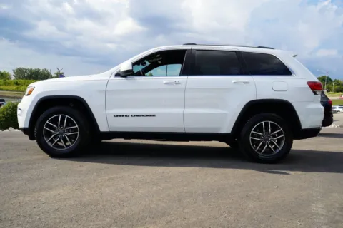 More photos of 2020 Jeep Grand Cherokee Laredo E 4x4 at West Plains Auto World, MO