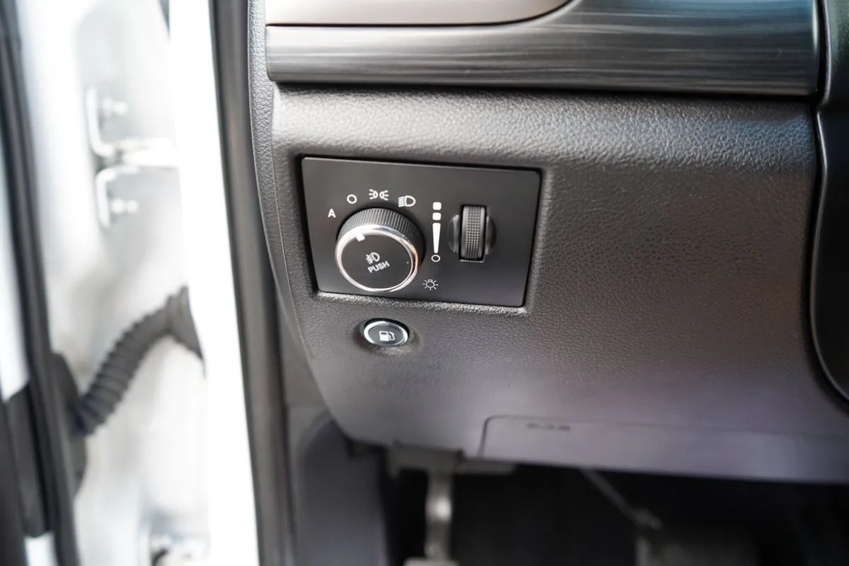 Jeep Grand Cherokee photo 21