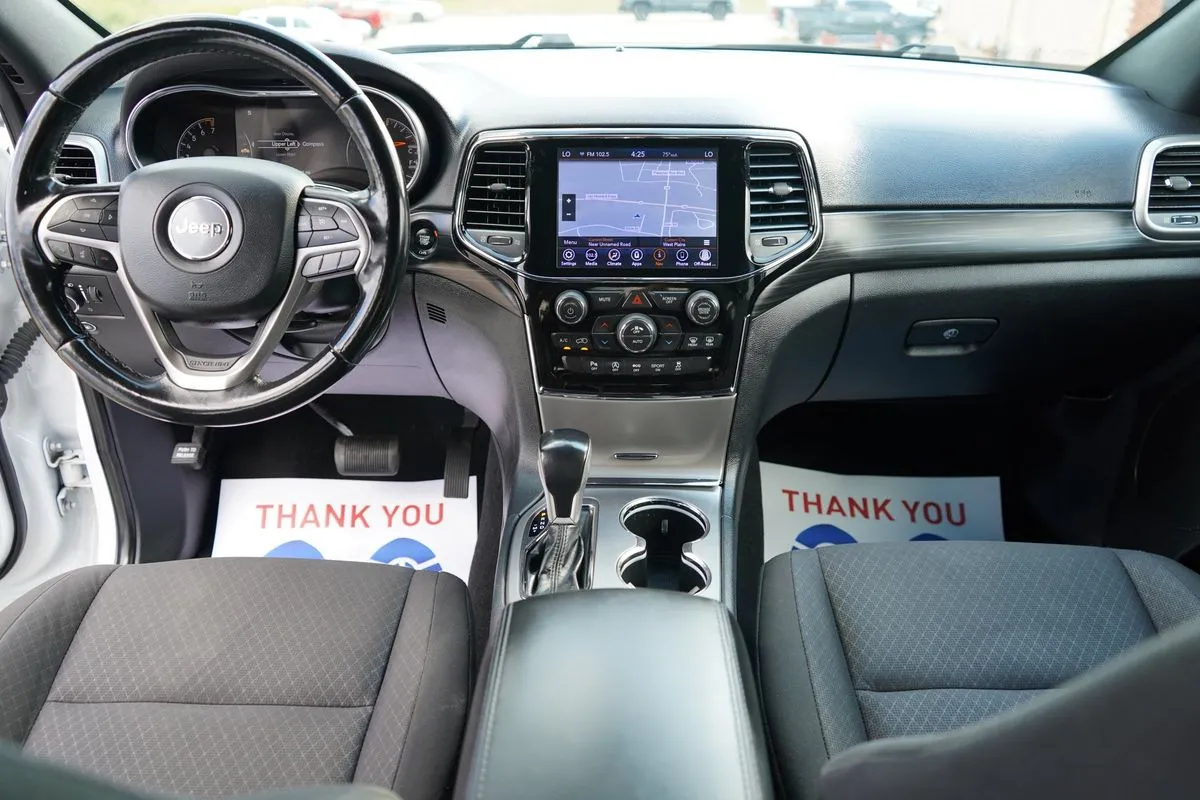 Jeep Grand Cherokee photo 14