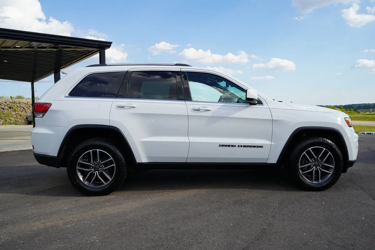Jeep Grand Cherokee photo 10