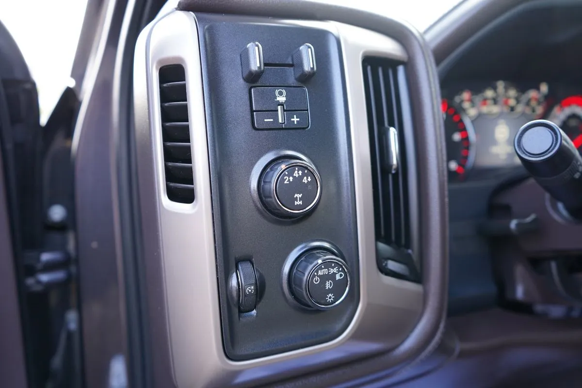 GMC Sierra photo 24