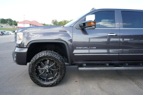 More photos of 2016 GMC Sierra 2500 HD Denali at West Plains Auto World, MO