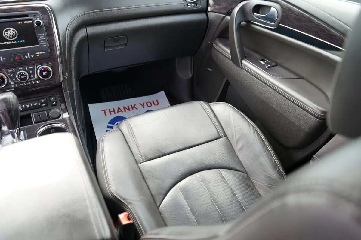Buick Enclave photo 22