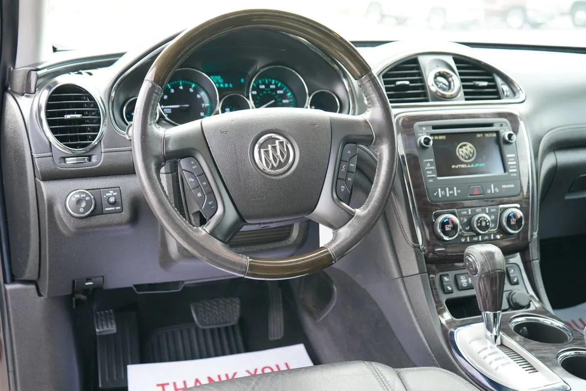 Buick Enclave photo 16