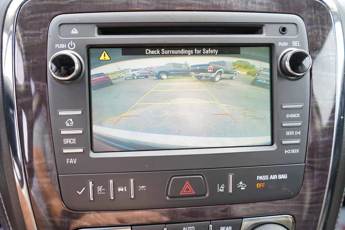 Buick Enclave photo 33