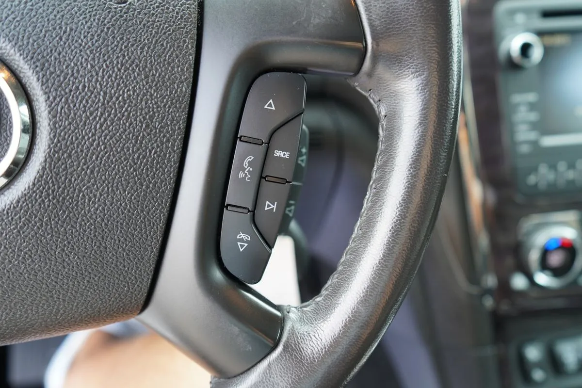 Buick Enclave photo 35