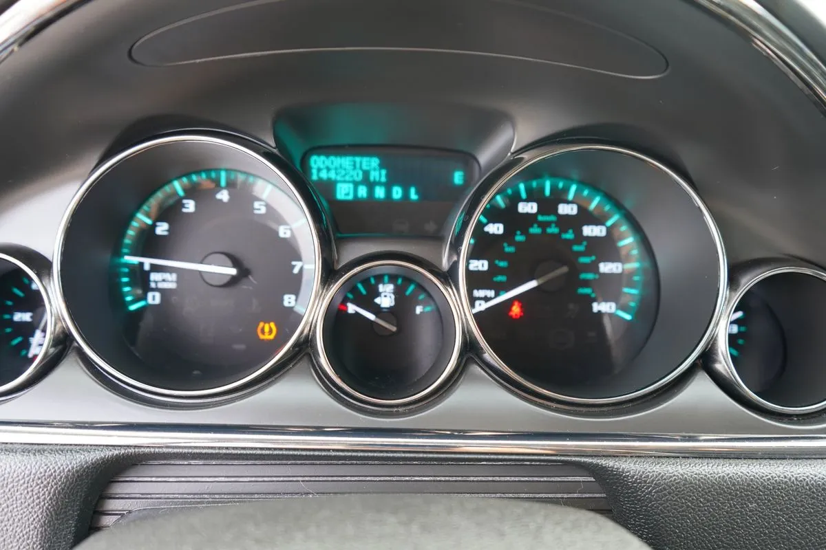Buick Enclave photo 28