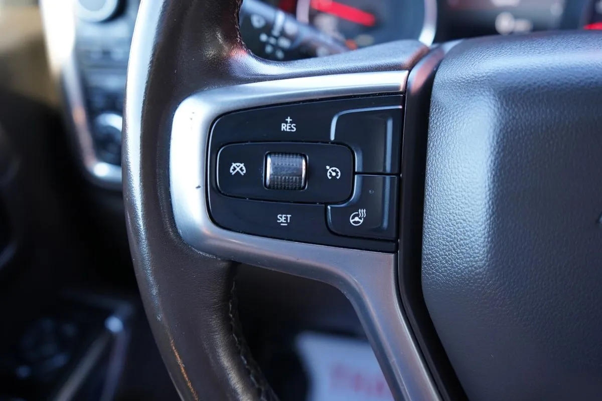 Chevrolet Silverado photo 29