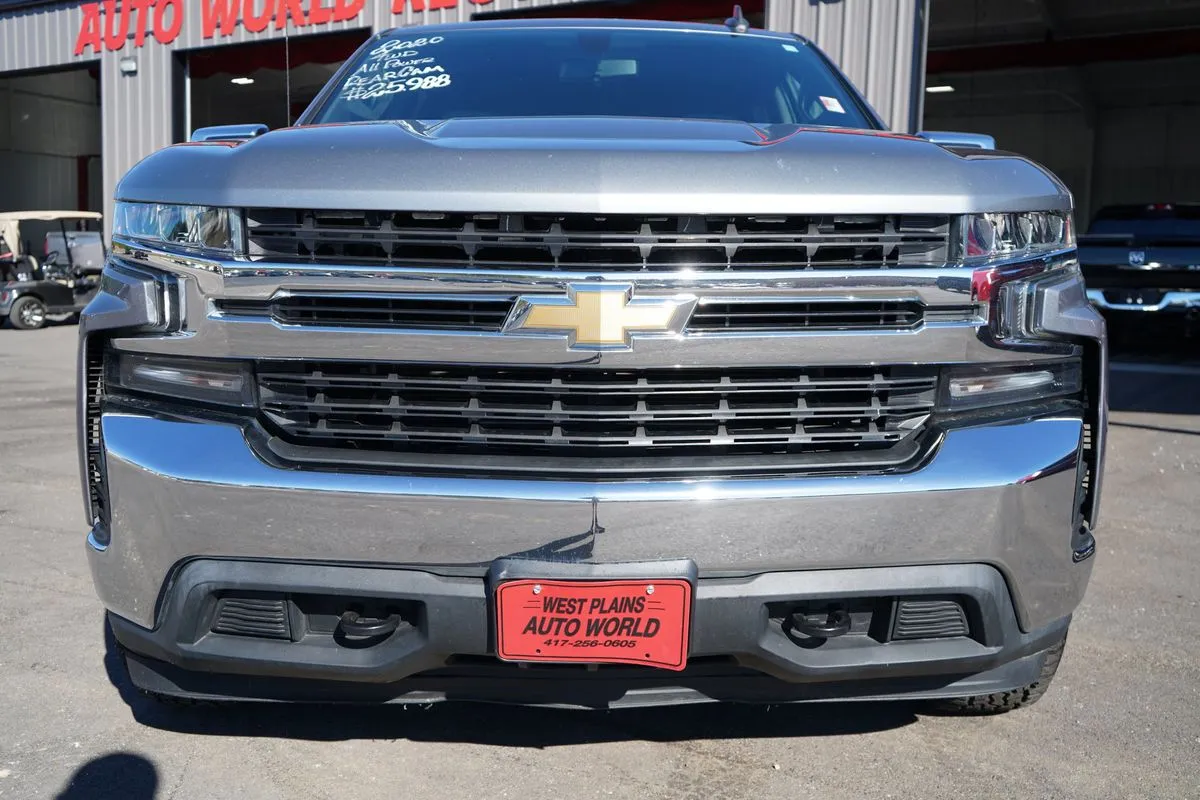 Chevrolet Silverado photo 14