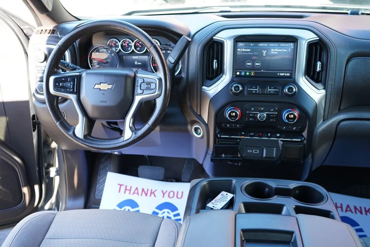 Chevrolet Silverado photo 18