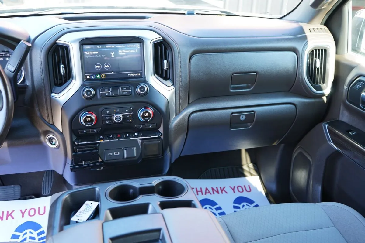 Chevrolet Silverado photo 19
