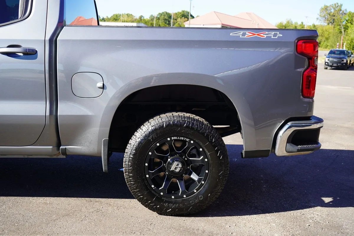 Chevrolet Silverado photo 7